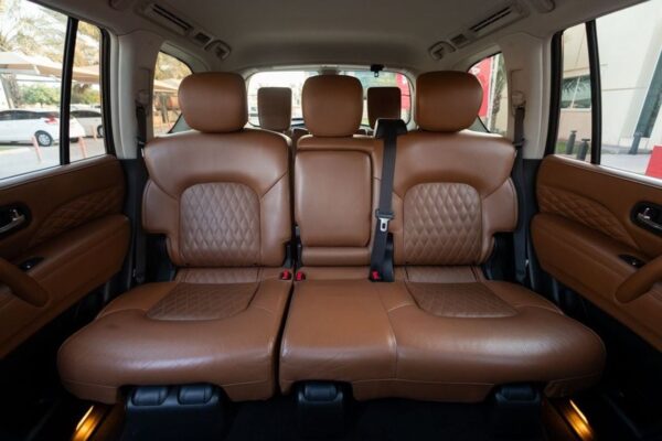 Infiniti QX80 - Image 7