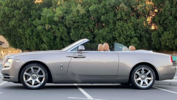 Rolls Royce Dawn - Image 2