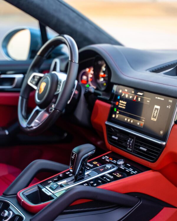 Porsche Cayenne GTS - Image 4