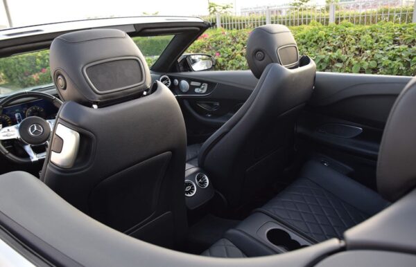 Mercedes E 53 Convertible - Image 4