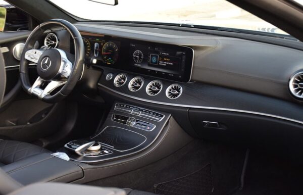 Mercedes E 53 Convertible - Image 2