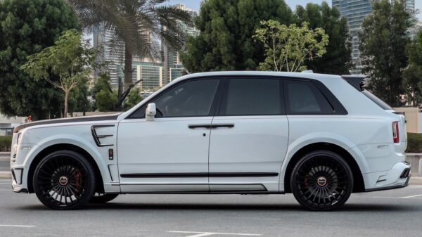 Rolls Royce Cullinan Mansory - Image 2