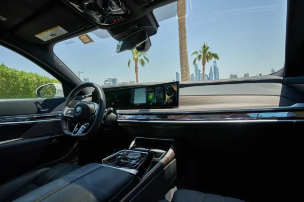 BMW 7 Series - Image 8
