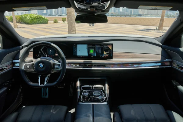 BMW 7 Series - Image 9