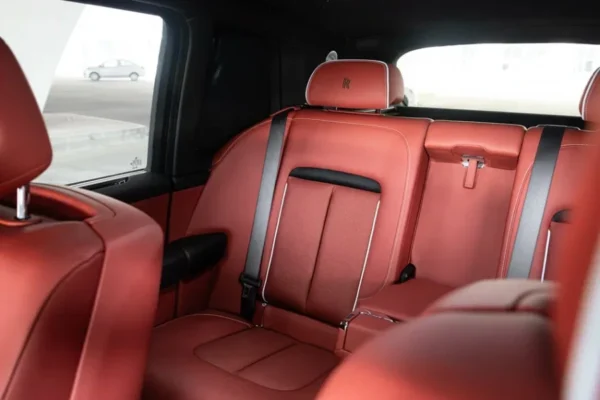 Rolls Royce Cullinan - Image 5