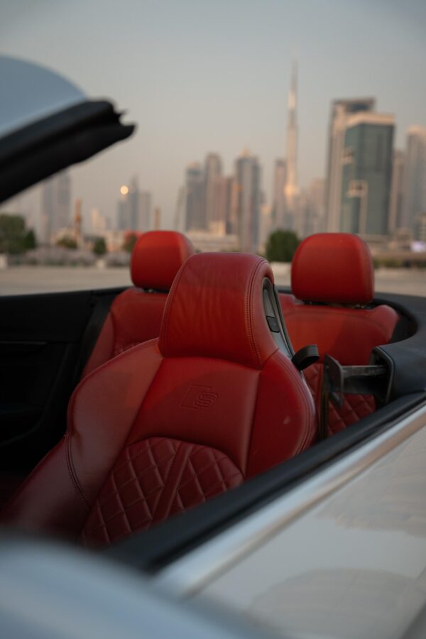 Audi S5 White Convertible 2024 - Image 13