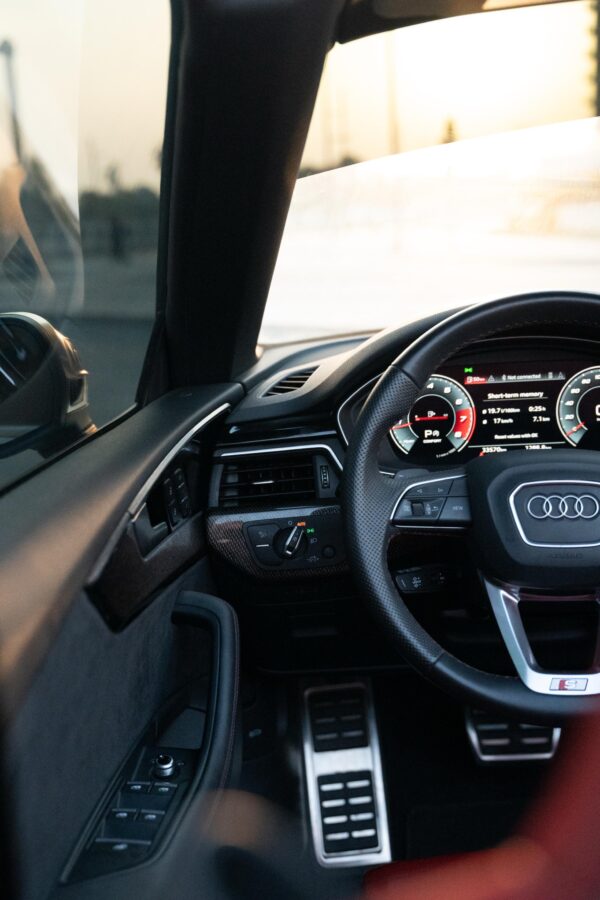 Audi S5 White Convertible 2024 - Image 15