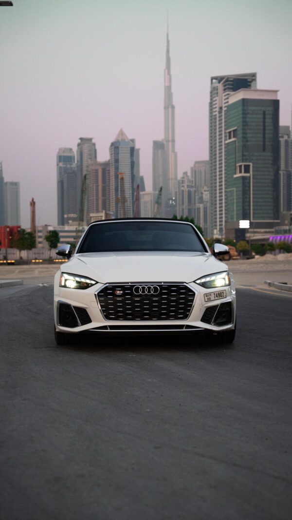 Audi S5 White Convertible 2024 - Image 23