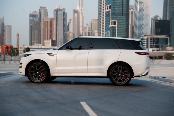 Range Rover Sport 2024 White - Image 13