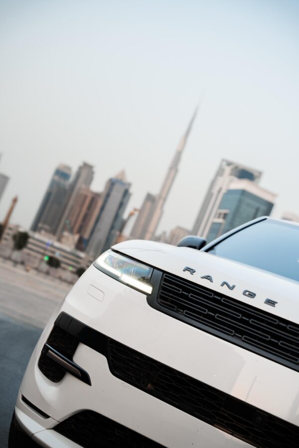 Range Rover Sport 2024 White - Image 15