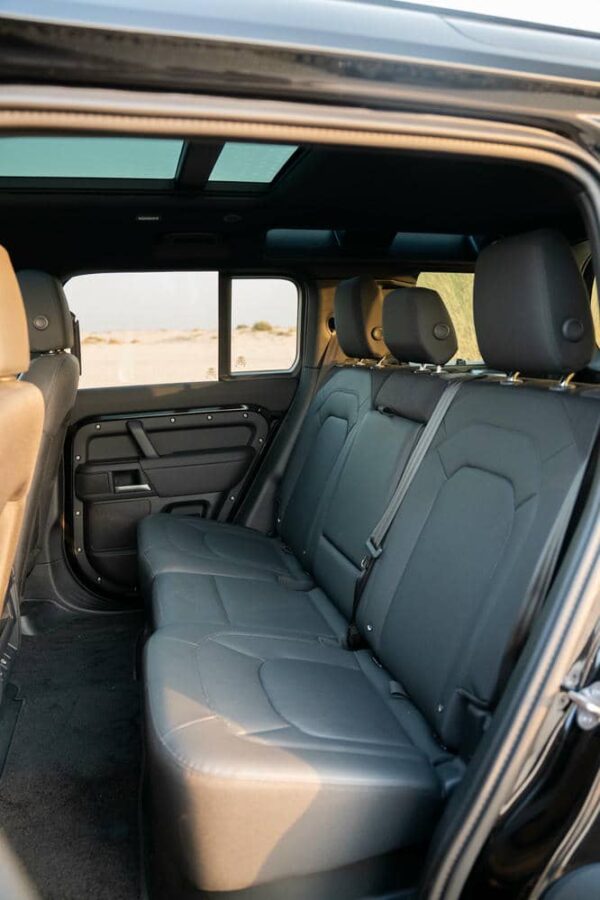 Land Rover Defender - Image 23