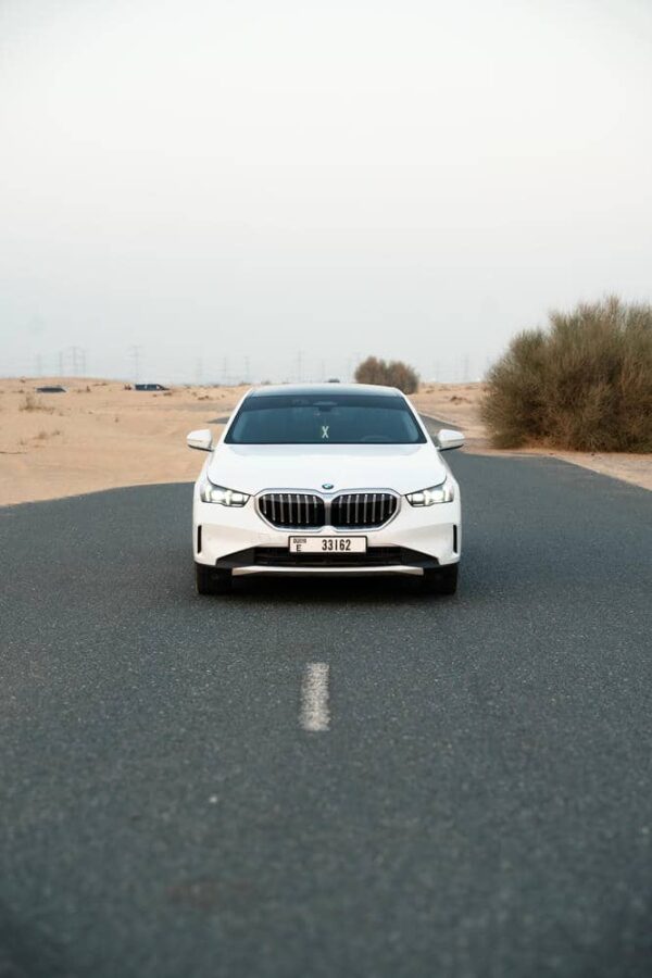 BMW M520i 2025 - Image 22