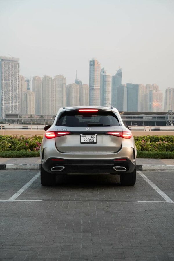 Mercedes GLC 300 - Image 9