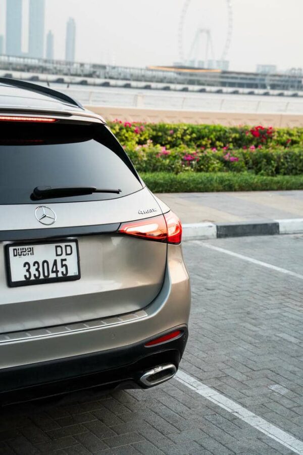 Mercedes GLC 300 - Image 11