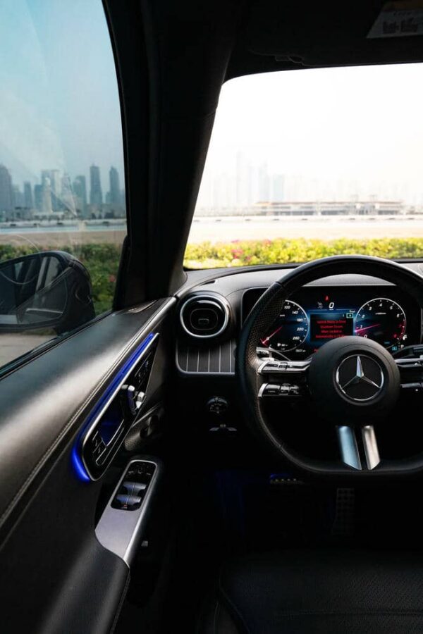 Mercedes GLC 300 - Image 15
