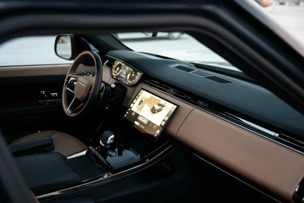 Range Rover Sport Gray - Image 15