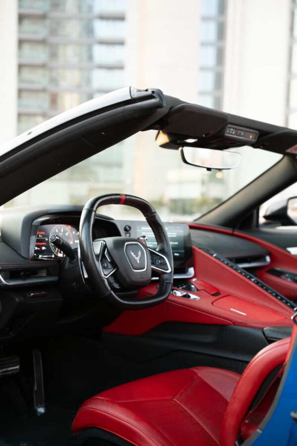 Corvette C8 Blue Convertible 2024 - Image 18