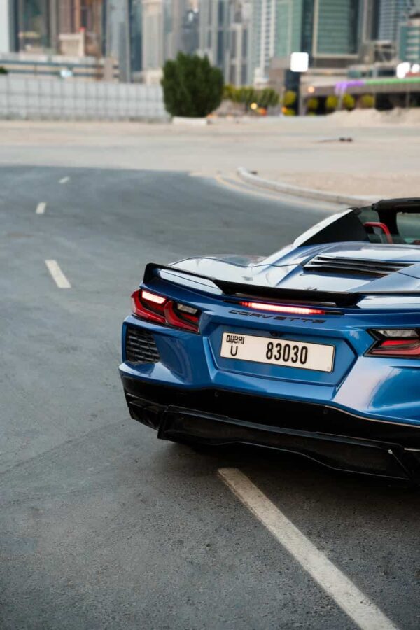 Corvette C8 Blue Convertible 2024 - Image 10