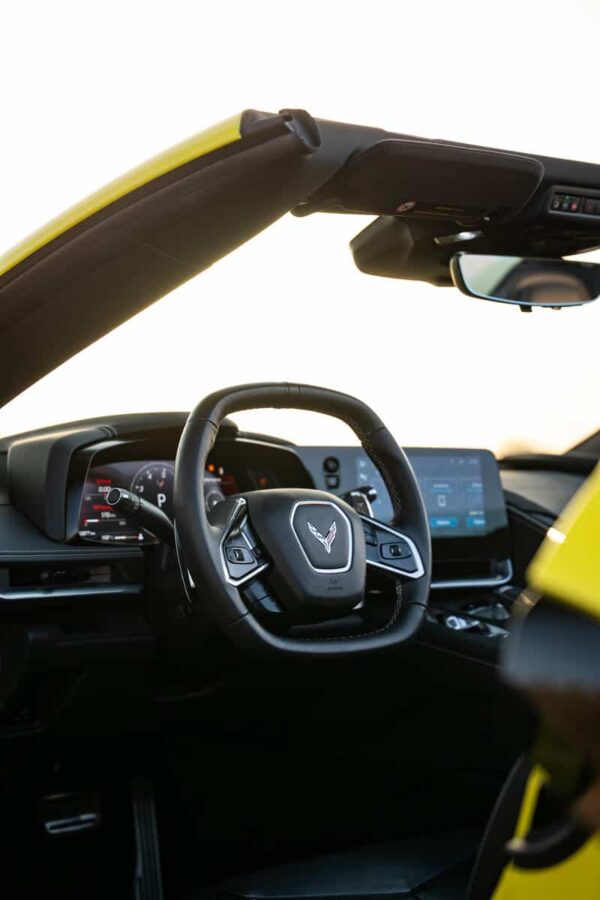 Corvette C8 Yellow 2025 - Image 18